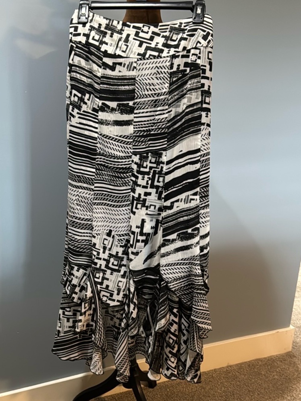 Chico's Black and White Patterned Midi Skirt